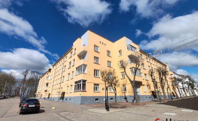 Купить 4-комнатную квартиру, Витебск, Советская, 23. Фото 1