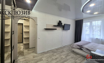 Купить 1-комнатную квартиру, Новополоцк, Армейская ул., 18. Фото 1