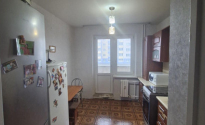 Купить 3-комнатную квартиру, Брест, Ясеневая ул.. Фото 6