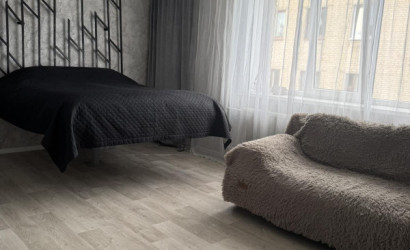 Снять 1-комнатную квартиру на сутки, Бобруйск, Интернациональная 54. Фото 3