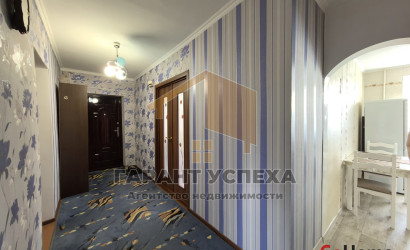 Купить 3-комнатную квартиру, Кобрин, Жукова. Фото 5