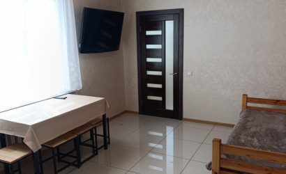 Снять 3-комнатную квартиру на сутки, Лельчицы, Пер. Новый 18. Фото 1