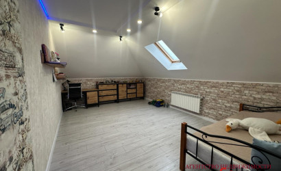 Купить коттедж, Збироги, Новая, 18 соток. Фото 10