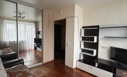 Купить 1-комнатную квартиру, Новополоцк, Молодежная ул., 101. Фото 2