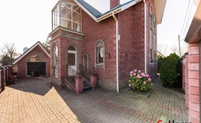 Купить коттедж, Минск, Скорины 1-й пер., 6 соток. Фото 1