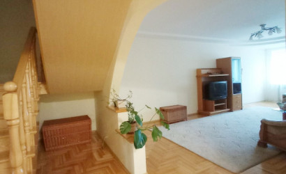 Купить 4-комнатную квартиру, Брест, Краснознаменная ул.. Фото 5