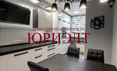 Купить 4-комнатную квартиру, Бобруйск, Строителей, 26. Фото 1