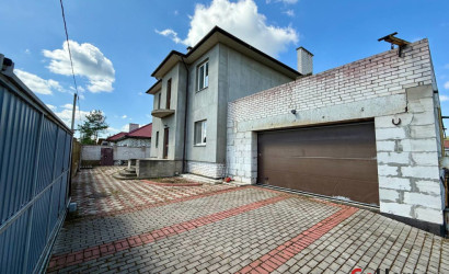 Купить дом, Коробчицы, Абрикосовая, 13 соток. Фото 2