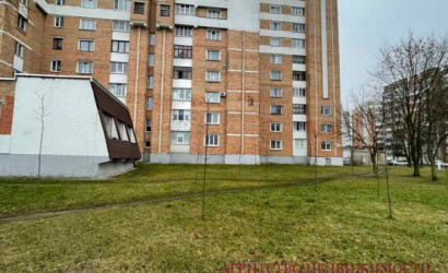 Купить 3-комнатную квартиру, Пинск, Жолтовского, 3. Фото 1