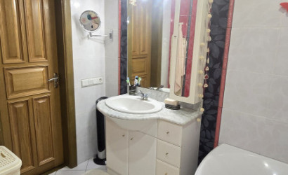 Купить 4-комнатную квартиру, Гомель, Ярославская ул., 3. Фото 21