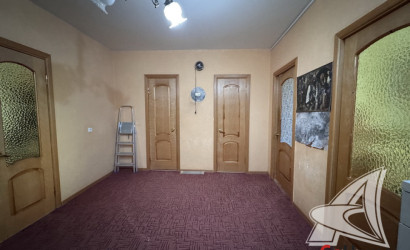 Купить 4-комнатную квартиру, Брест, Центр, ул. Чкалова. Фото 1