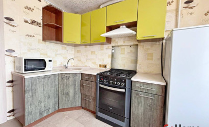 Снять 1-комнатную квартиру на сутки, Дзержинск, улица Минская. Фото 1