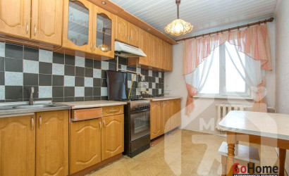 Купить 3-комнатную квартиру, Молодечно, Ларина ул., 5/А. Фото 2