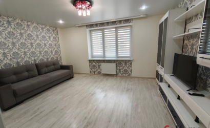 Снять 2-комнатную квартиру на сутки, Кобрин, Парковая 24. Фото 1