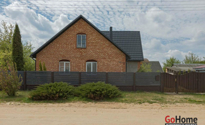 Купить дом, Червень, Каштановая ул., 10.5 соток. Фото 1