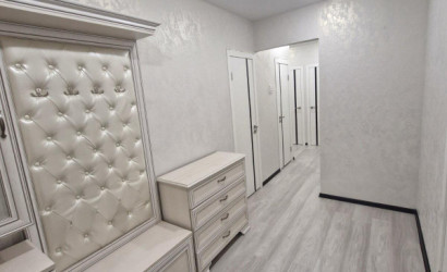 Купить 3-комнатную квартиру, Брест, Ясеневая ул.. Фото 3