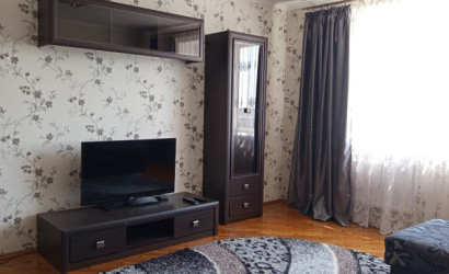 Снять 2-комнатную квартиру на сутки, Брест, ул. Воровского, д. 27. Фото 1