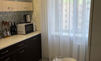 Снять 2-комнатную квартиру на сутки, Слоним, Независимости 13/2. Фото 1