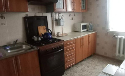 Снять 2-комнатную квартиру на сутки, Новогрудок,  ул. Карского, д. 8. Фото 1