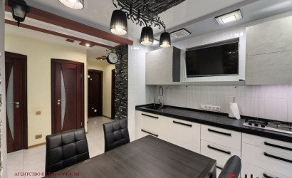 Купить 4-комнатную квартиру, Бобруйск, Строителей, 26. Фото 2
