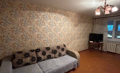 Снять 2-комнатную квартиру на сутки, Петриков, Карла Маркса, 2. Фото 2