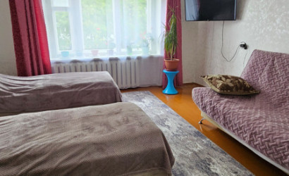 Снять 2-комнатную квартиру на сутки, Новолукомль, Набережная, 17. Фото 3