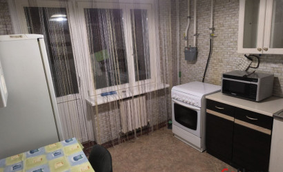 Снять 2-комнатную квартиру на сутки, Любань, Кирова, 92. Фото 1