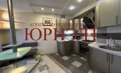 Купить 3-комнатную квартиру, Гродно, Победы, 36. Фото 1