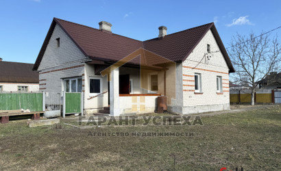 Купить дом, Клейники, ул. Харитончика, 14.21 соток. Фото 2