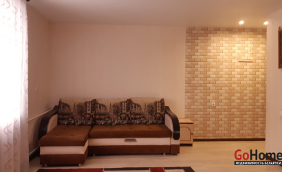 Снять 1-комнатную квартиру на сутки, Горки, проспект Интернациональный 12. Фото 1