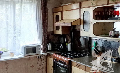 Купить 4-комнатную квартиру, Беловежский, , . Фото 1