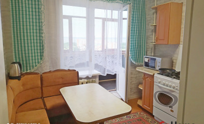 Снять 2-комнатную квартиру на сутки, Новолукомль, Энергетиков улица. Фото 4