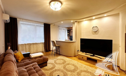 Купить 2-комнатную квартиру, Брест, Центр, б-р Шевченко. Фото 1