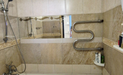 Снять 3-комнатную квартиру на сутки, Белоозерск, Глинского. Фото 2