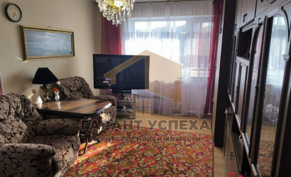 Купить 3-комнатную квартиру, Высокое, Социалистическая ул.. Фото 1