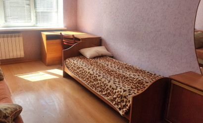 Снять 3-комнатную квартиру на сутки, Березино, Победы, 23. Фото 1