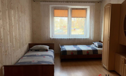 Снять 3-комнатную квартиру на сутки, Волковыск, Социалистическая, д. 1. Фото 2