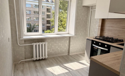  5-этаж.(44 м2), Барановичи(Курчатова ,17)