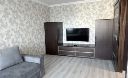 Снять 2-комнатную квартиру на сутки, Солигорск, Константина Заслонова 72. Фото 1