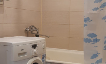 Снять 1-комнатную квартиру на сутки, Горки, проспект Интернациональный 12. Фото 5