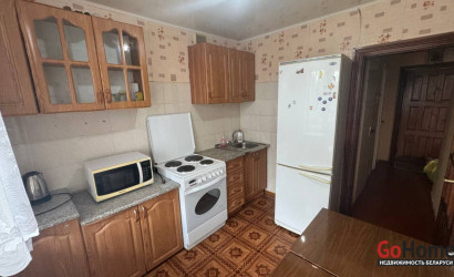 Снять 1-комнатную квартиру на сутки, Любань, Пер. Купаловский, д. 5. Фото 1