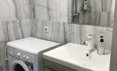 Снять 3-комнатную квартиру на сутки, Толочин, Тракторная 24А. Фото 6