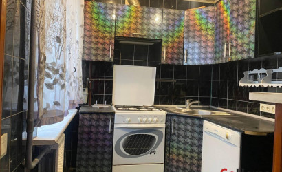 Купить 3-комнатную квартиру, Жлобин, Первомайская ул., 32. Фото 1