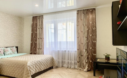 Снять 1-комнатную квартиру на сутки, Минск, просп. Победителей, д. 43 (Центральный район). Фото 1