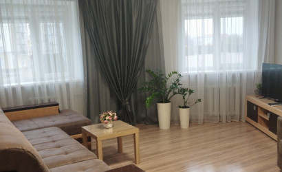 Снять 3-комнатную квартиру на сутки, Пинск, площадь Ленина 4. Фото 10