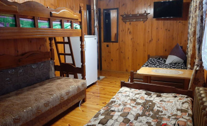 Снять 8-комнатную квартиру на сутки, Наровля, 60 лет октября д 3. Фото 2