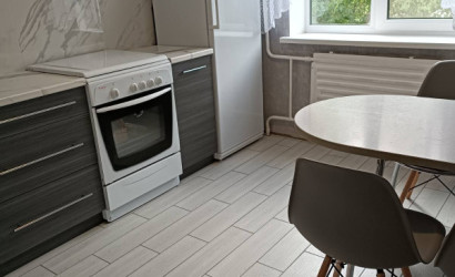 Снять 1-комнатную квартиру на сутки, Боровка, 18. Фото 1