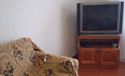 Снять 2-комнатную квартиру на сутки, Житковичи, Октябрьская улица, 47. Фото 4