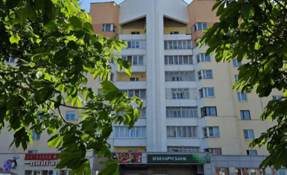 Купить 3-комнатную квартиру, Молодечно, Великий Гостинец, 159. Фото 1