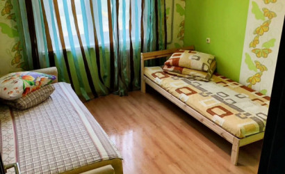 Снять 2-комнатную квартиру на сутки, Борисов, 50 лет БССР,17. Фото 1